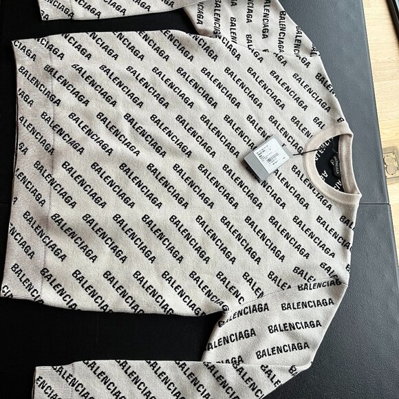 NWT Balenciaga Crewneck Knit Sweater White Cotton Wool Allover Mini Logo Sz M - Picture 3 of 11